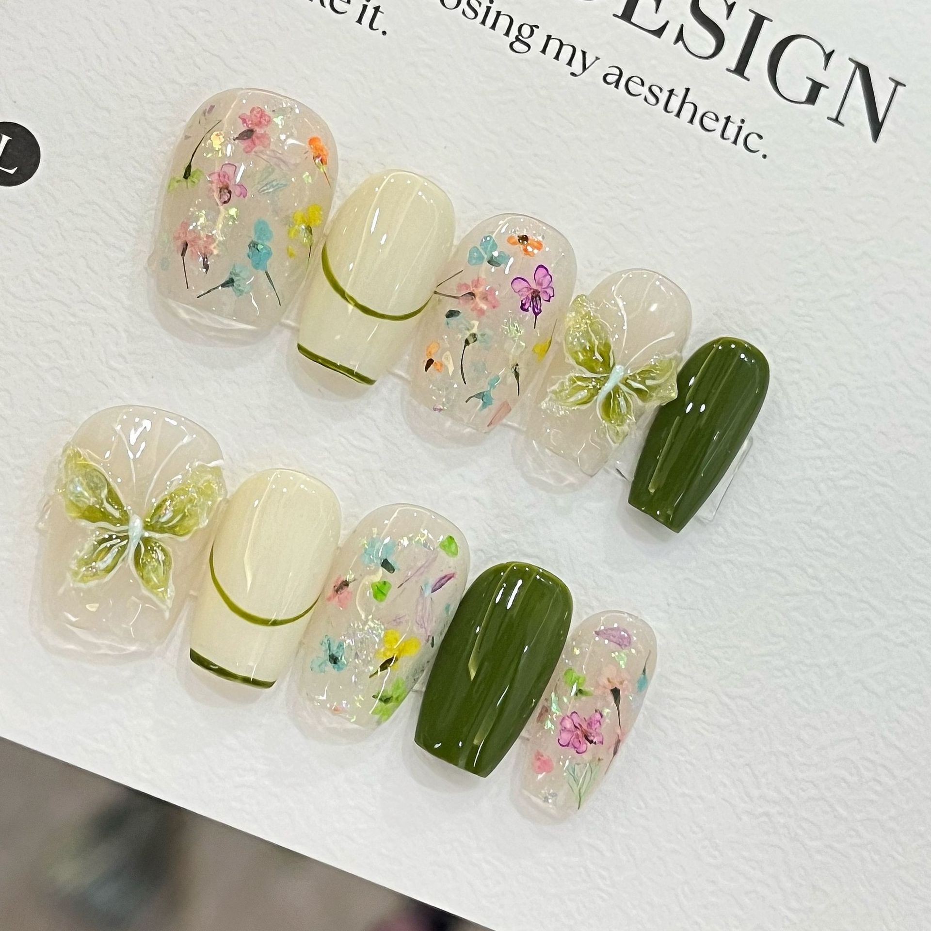 Pressed Flower Art - 10 adet Kelebek Çiçek Sahte Tırnaklar